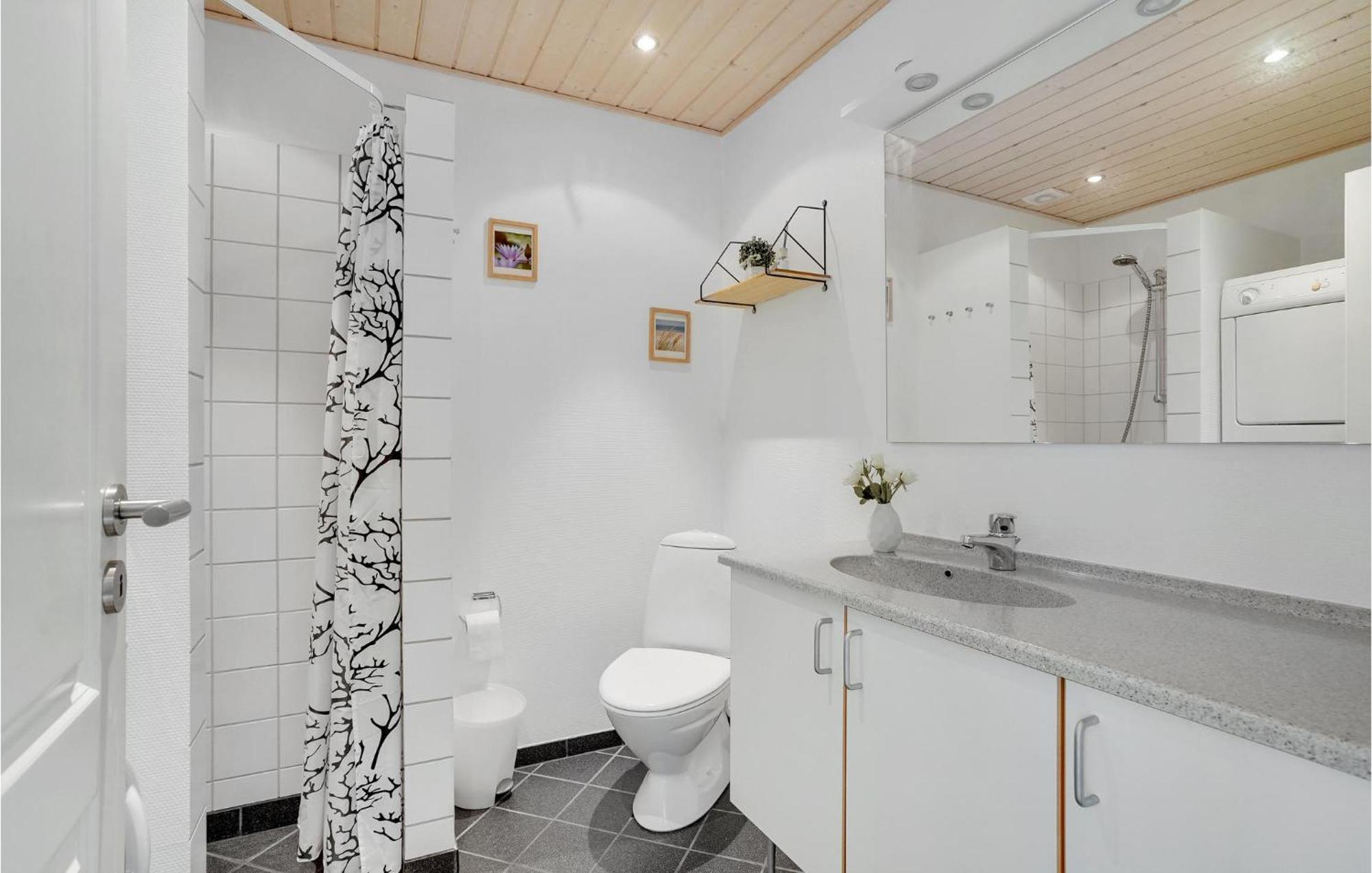 Stunning Home In Norre Nebel With Wifi Buitenkant foto